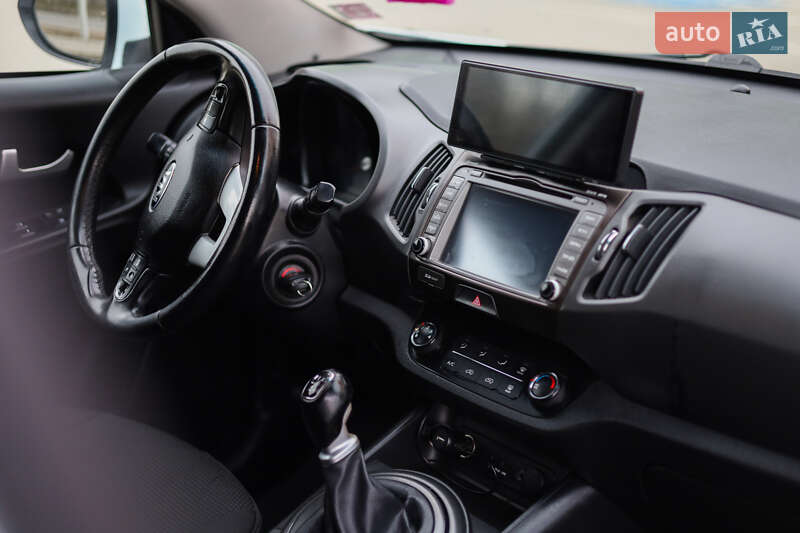 Внедорожник / Кроссовер Kia Sportage 2013 в Львове