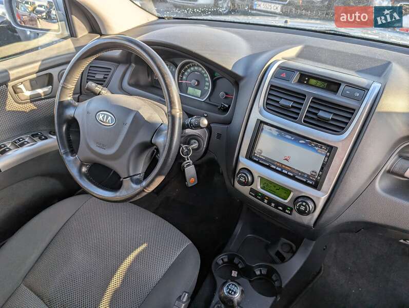 Внедорожник / Кроссовер Kia Sportage 2008 в Ровно