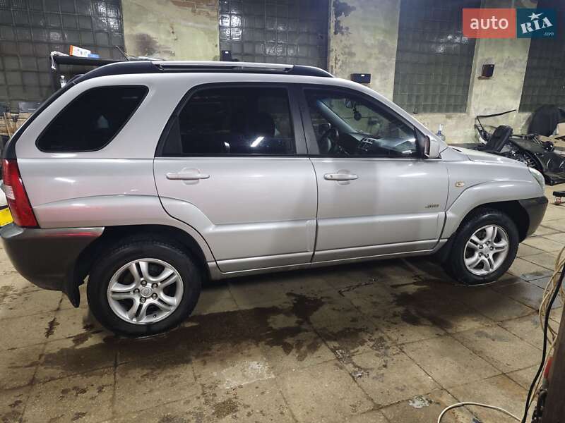 Внедорожник / Кроссовер Kia Sportage 2004 в Львове