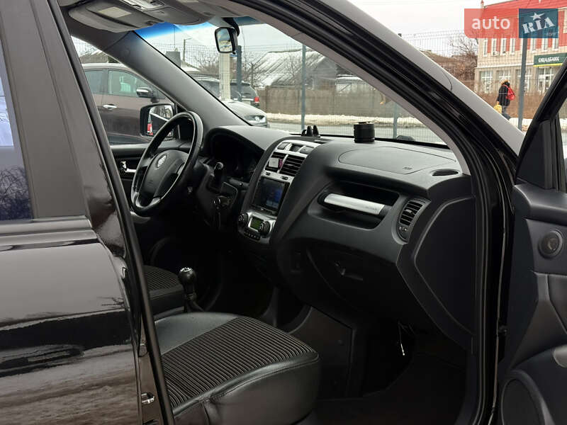 Внедорожник / Кроссовер Kia Sportage 2006 в Мене