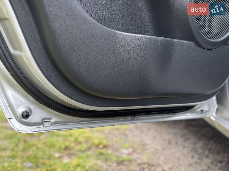 Позашляховик / Кросовер Kia Sportage 2007 в Харкові