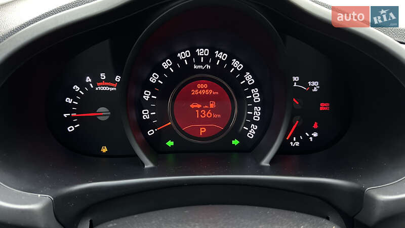 Внедорожник / Кроссовер Kia Sportage 2013 в Дрогобыче