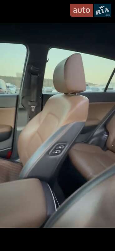 Внедорожник / Кроссовер Kia Sportage 2019 в Вишневом