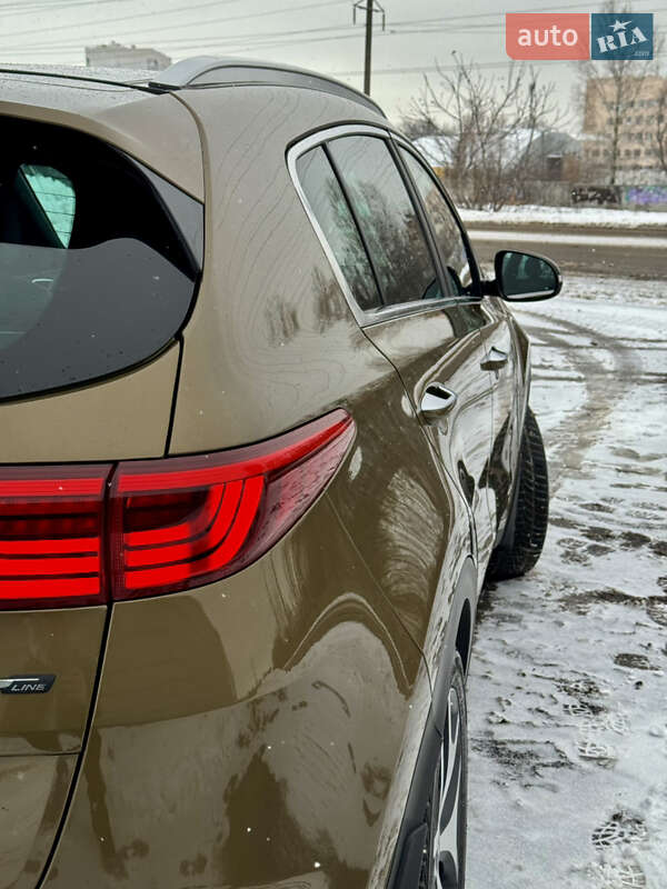 Позашляховик / Кросовер Kia Sportage 2016 в Полтаві фото 13 Позашляховик / Кросовер Kia Sportage 2016 в Полтаві