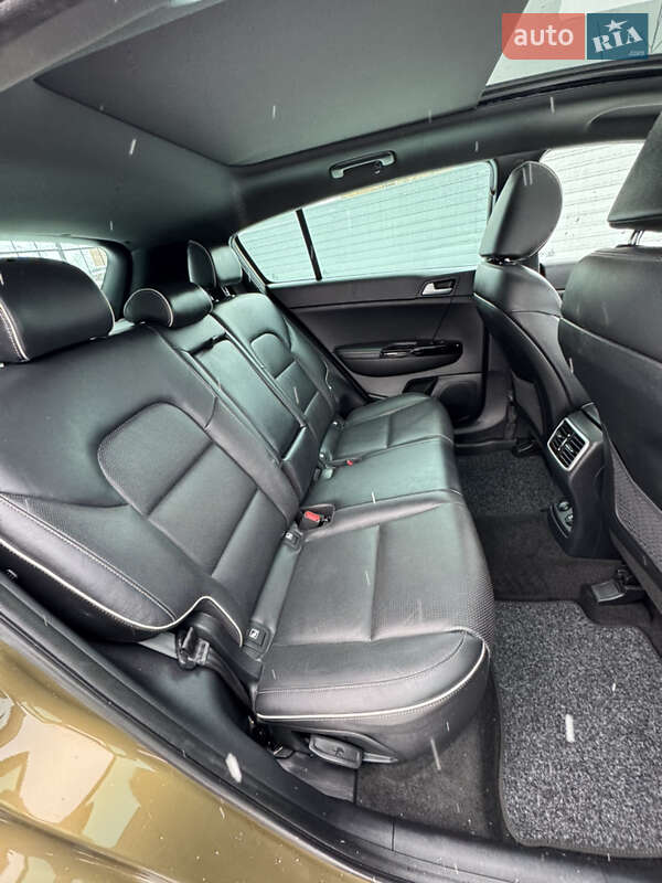 Позашляховик / Кросовер Kia Sportage 2016 в Полтаві фото 57 Позашляховик / Кросовер Kia Sportage 2016 в Полтаві