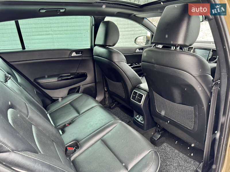 Позашляховик / Кросовер Kia Sportage 2016 в Полтаві фото 56 Позашляховик / Кросовер Kia Sportage 2016 в Полтаві