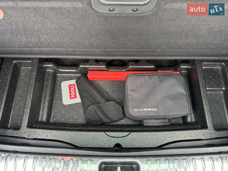 Позашляховик / Кросовер Kia Sportage 2016 в Полтаві фото 61 Позашляховик / Кросовер Kia Sportage 2016 в Полтаві