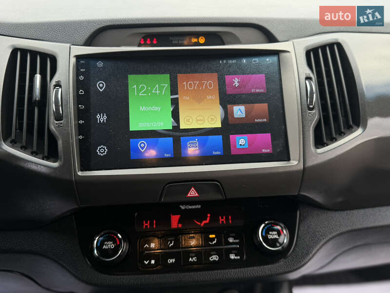 Внедорожник / Кроссовер Kia Sportage 2012 в Берегово