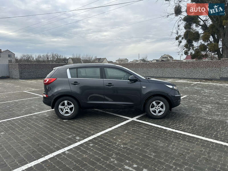 Позашляховик / Кросовер Kia Sportage 2010 в Житомирі