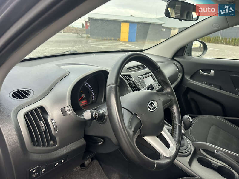 Позашляховик / Кросовер Kia Sportage 2010 в Житомирі