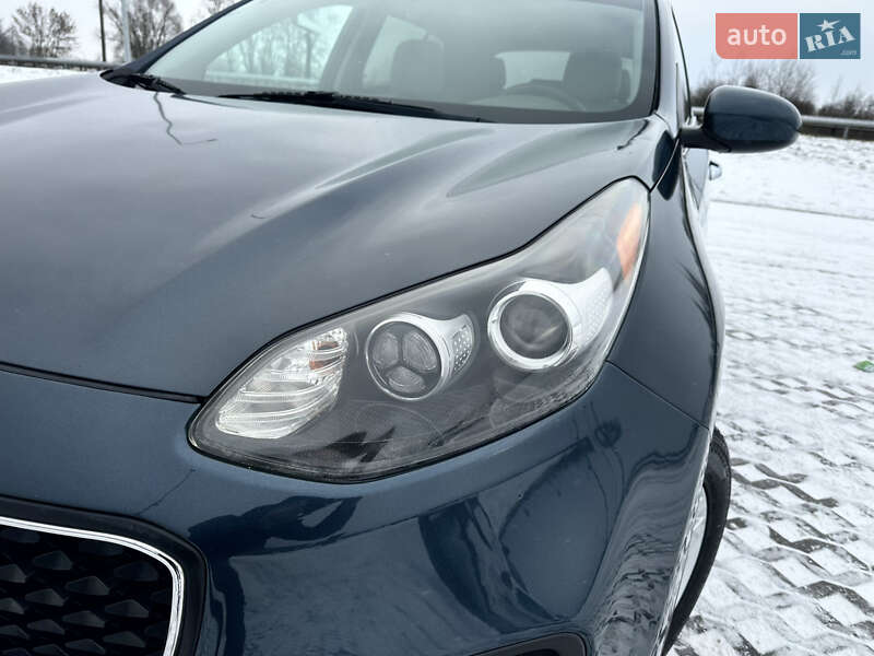 Внедорожник / Кроссовер Kia Sportage 2016 в Львове