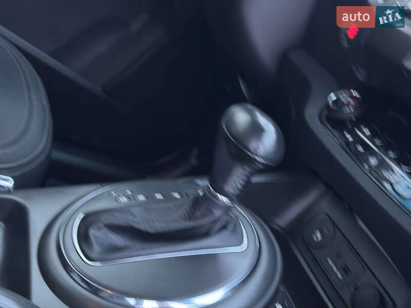 Внедорожник / Кроссовер Kia Sportage 2012 в Киеве