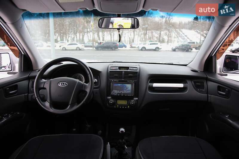 Внедорожник / Кроссовер Kia Sportage 2008 в Харькове