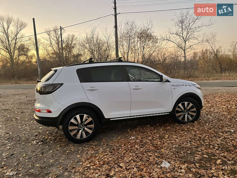 Внедорожник / Кроссовер Kia Sportage 2013 в Киеве
