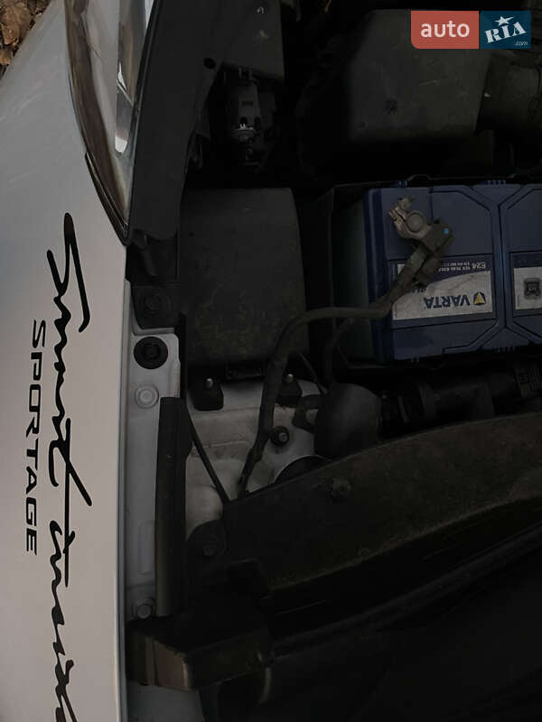 Внедорожник / Кроссовер Kia Sportage 2013 в Киеве