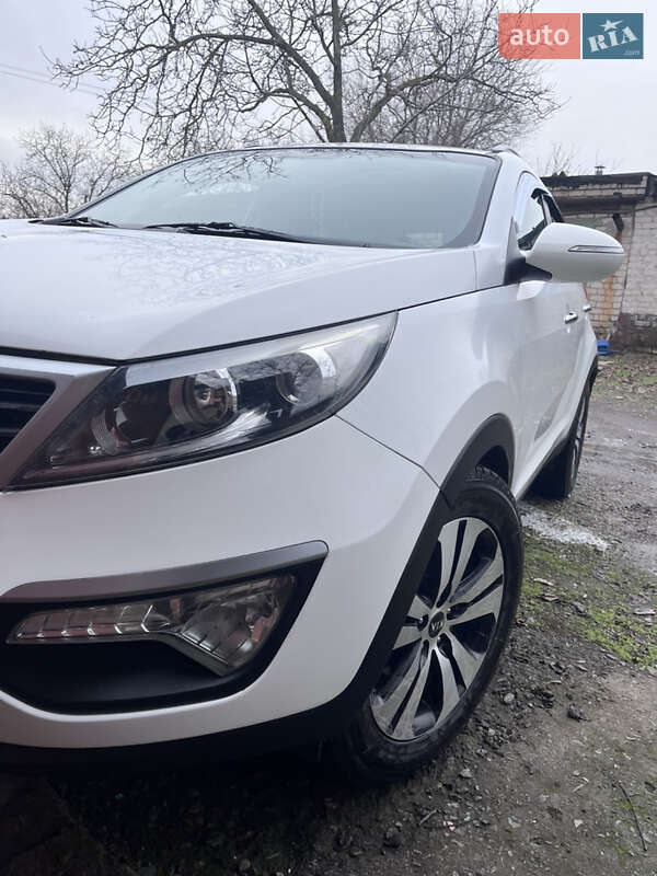 Внедорожник / Кроссовер Kia Sportage 2011 в Кривом Роге