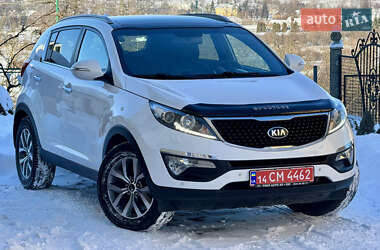 Позашляховик / Кросовер Kia Sportage 2015 в Дрогобичі
