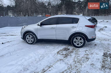 Позашляховик / Кросовер Kia Sportage 2016 в Києві