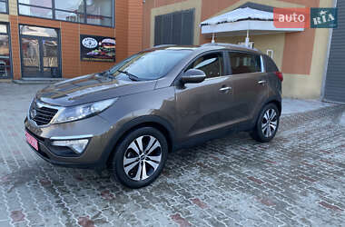 Позашляховик / Кросовер Kia Sportage 2010 в Чернівцях