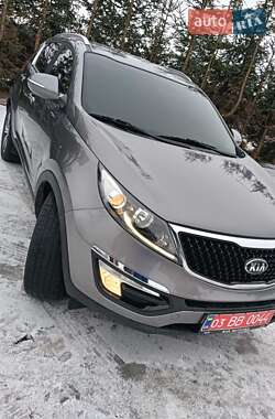 Позашляховик / Кросовер Kia Sportage 2015 в Вінниці