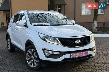 Внедорожник / Кроссовер Kia Sportage 2015 в Тячеве