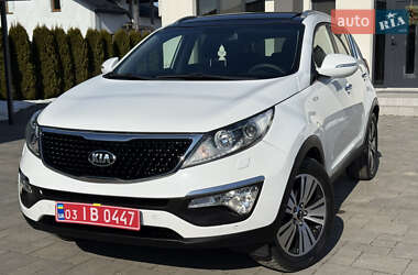 Позашляховик / Кросовер Kia Sportage 2015 в Рівному