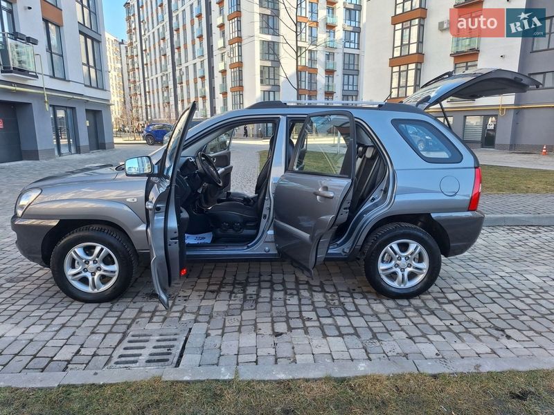 Внедорожник / Кроссовер Kia Sportage 2006 в Ивано-Франковске