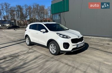 Внедорожник / Кроссовер Kia Sportage 2016 в Киеве