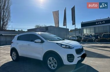 Внедорожник / Кроссовер Kia Sportage 2017 в Киеве