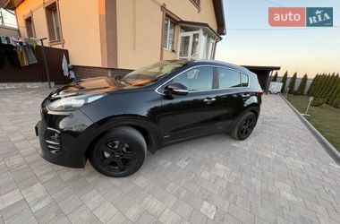 Внедорожник / Кроссовер Kia Sportage 2016 в Ивано-Франковске