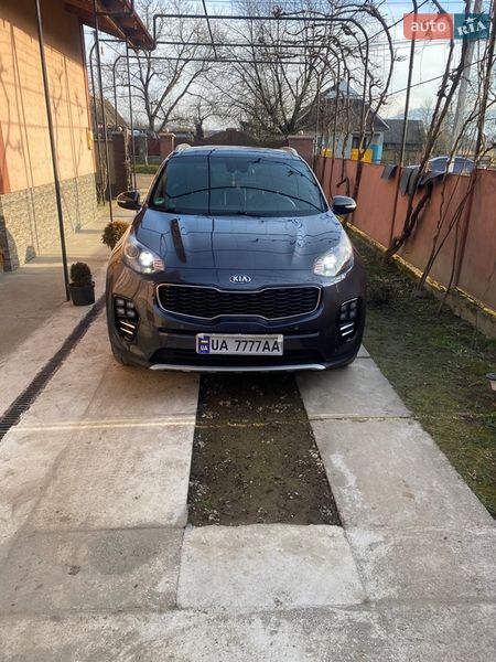 Внедорожник / Кроссовер Kia Sportage 2017 в Тячеве