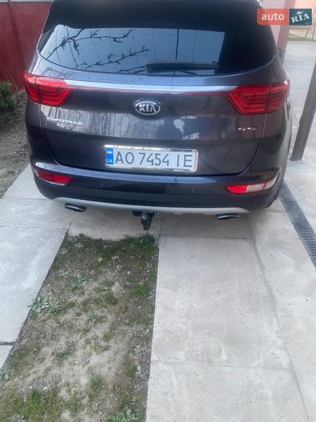 Внедорожник / Кроссовер Kia Sportage 2017 в Тячеве