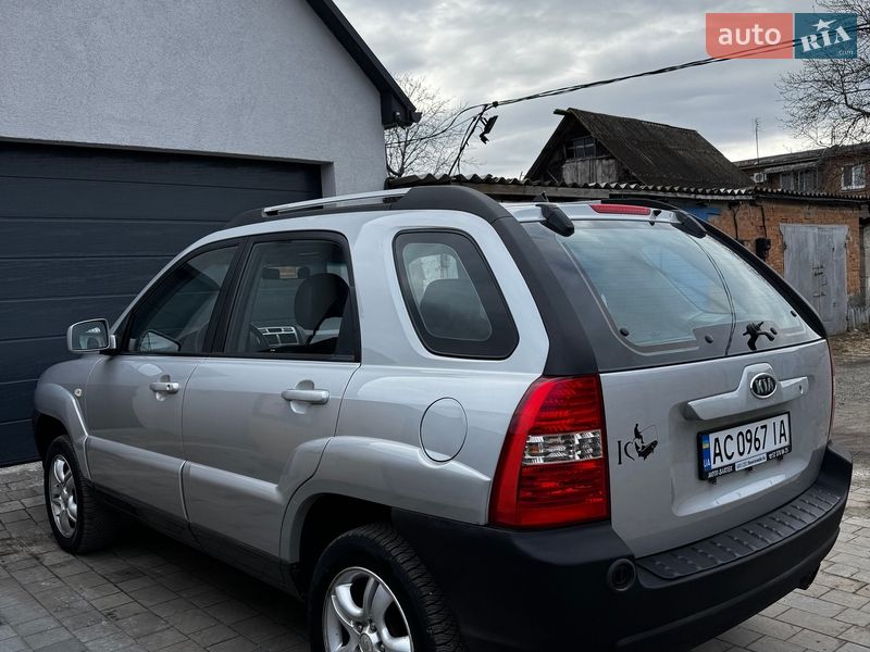 Позашляховик / Кросовер Kia Sportage 2006 в Полтаві