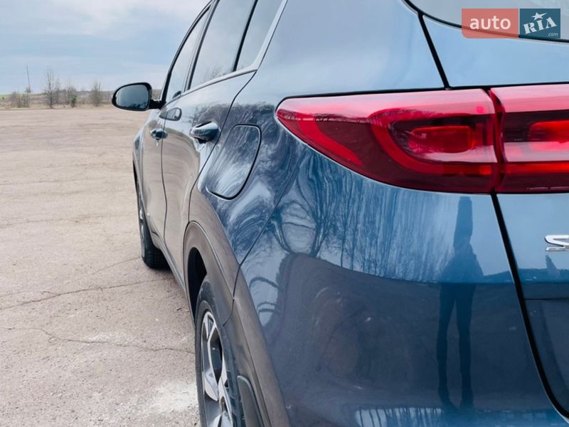 Внедорожник / Кроссовер Kia Sportage 2020 в Тростянце