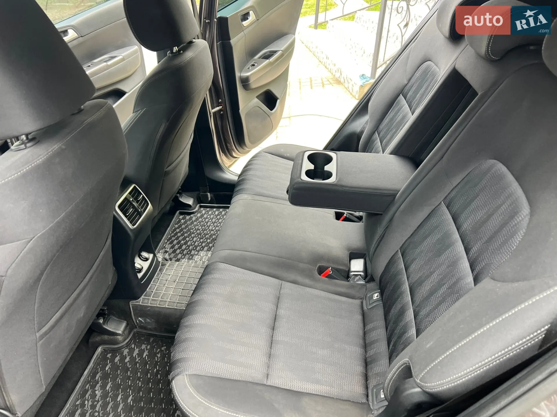 Kia Sportage 2018 VIN U5YPG812GKL612041 фото оголошення 21 з 34