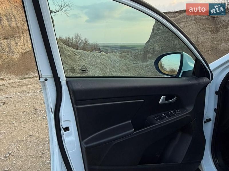 Внедорожник / Кроссовер Kia Sportage 2013 в Тернополе