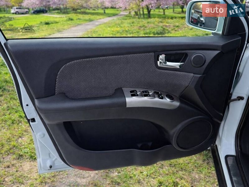 Внедорожник / Кроссовер Kia Sportage 2009 в Харькове