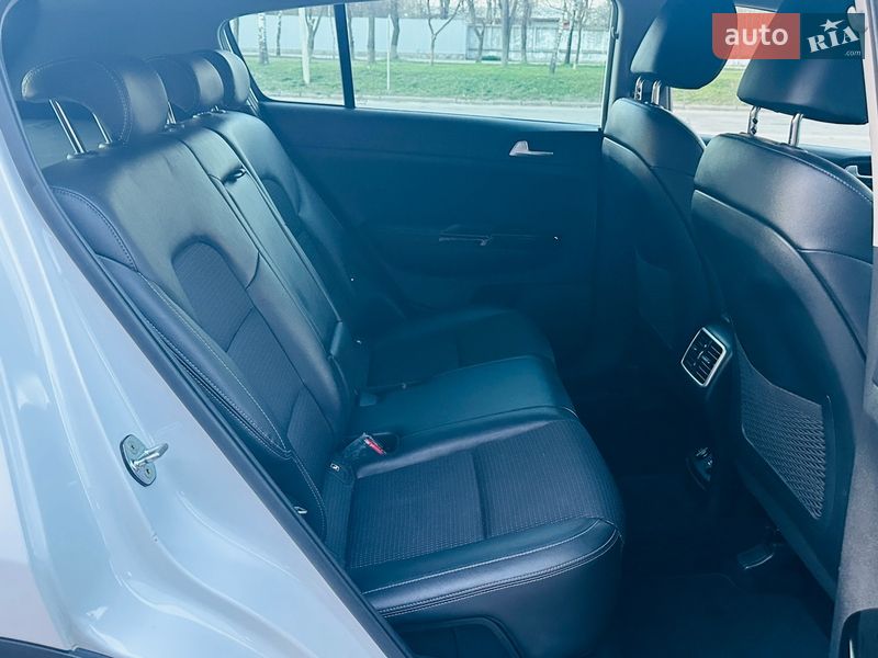 Внедорожник / Кроссовер Kia Sportage 2021 в Белой Церкви