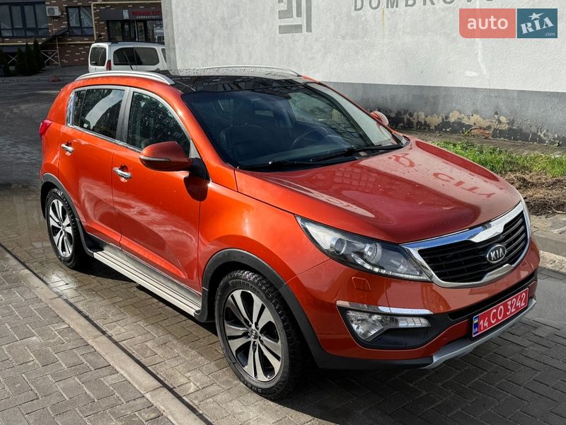 Внедорожник / Кроссовер Kia Sportage 2012 в Житомире