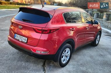 Внедорожник / Кроссовер Kia Sportage 2017 в Сумах