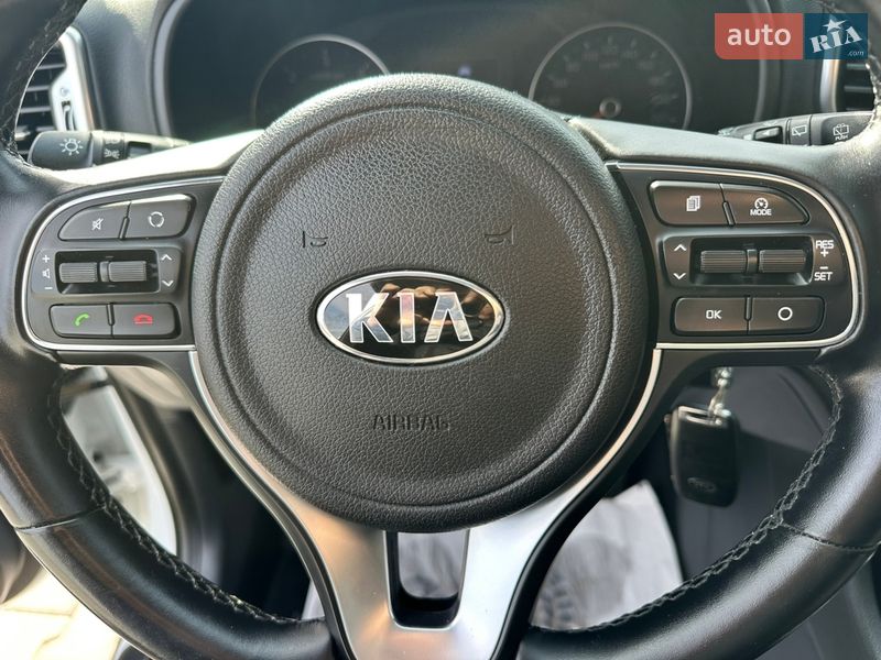 Внедорожник / Кроссовер Kia Sportage 2016 в Дубно