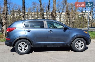 Внедорожник / Кроссовер Kia Sportage 2016 в Киеве