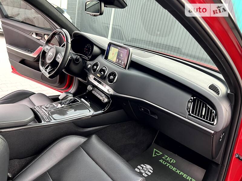 Лифтбек Kia Stinger 2018 в Мукачево
