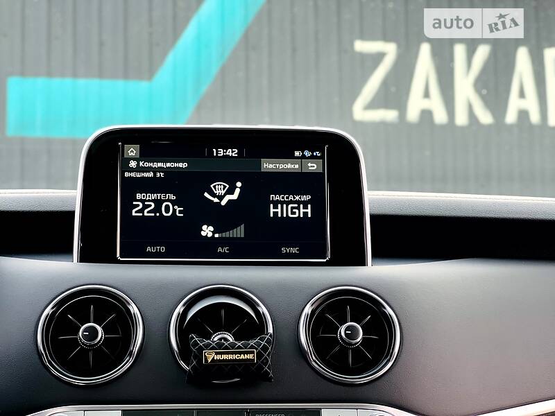 Лифтбек Kia Stinger 2018 в Мукачево