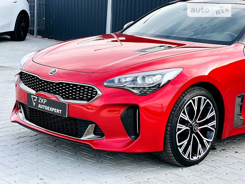 Лифтбек Kia Stinger 2018 в Мукачево