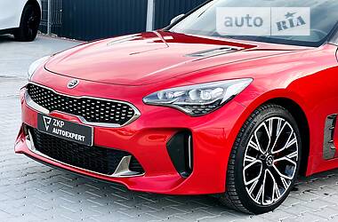 Лифтбек Kia Stinger 2018 в Мукачево