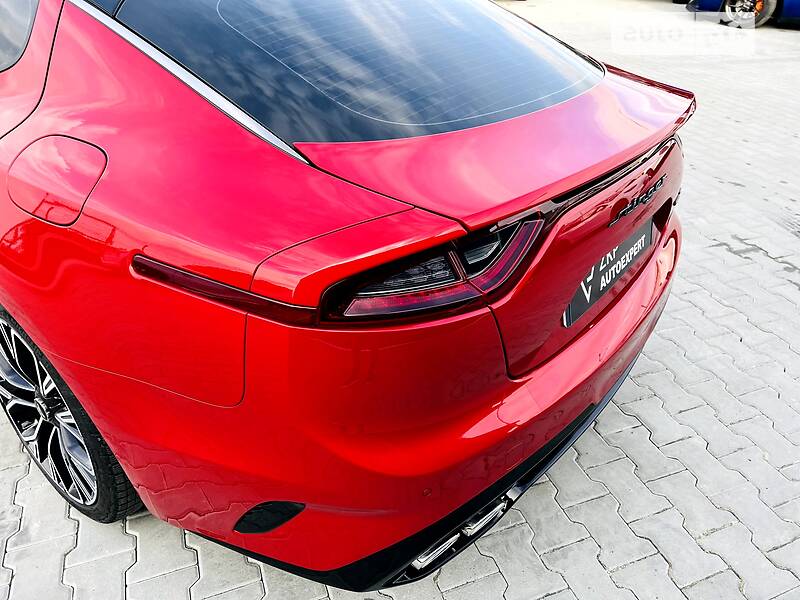 Лифтбек Kia Stinger 2018 в Мукачево