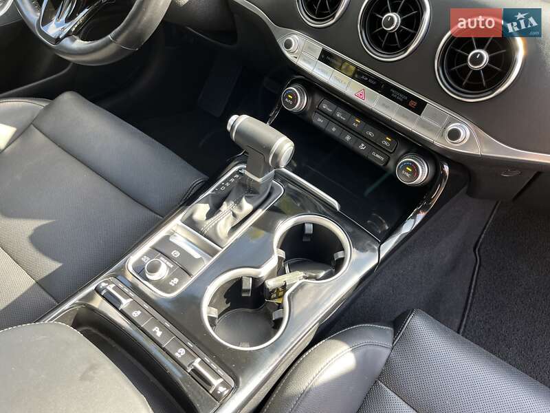 Фастбек Kia Stinger 2017 в Одесі