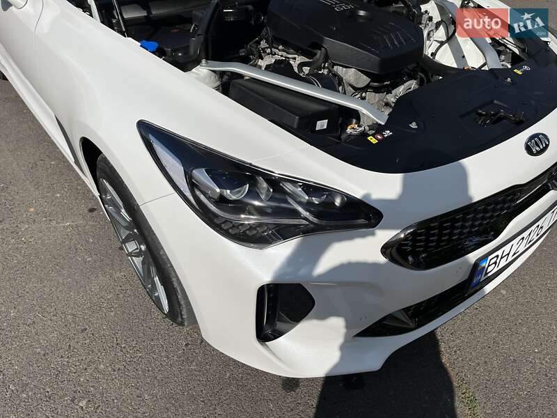Фастбек Kia Stinger 2017 в Одесі