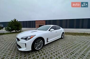 Фастбэк Kia Stinger 2018 в Хмельницком